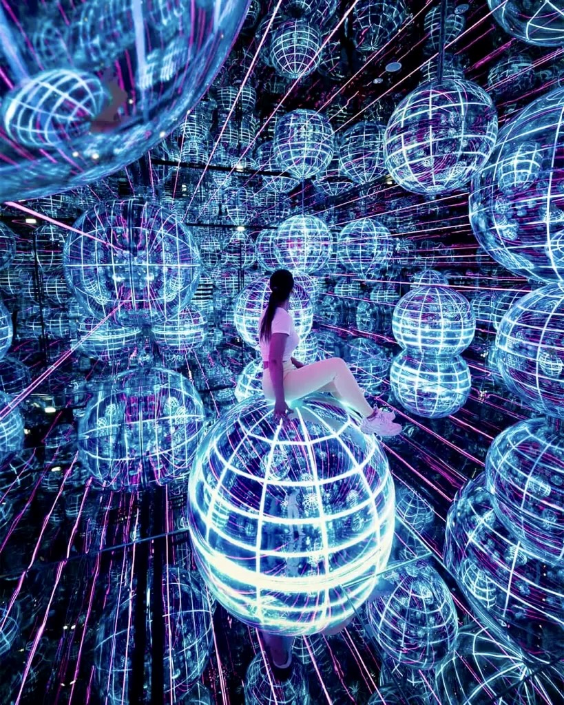 AYA UNIVERSE